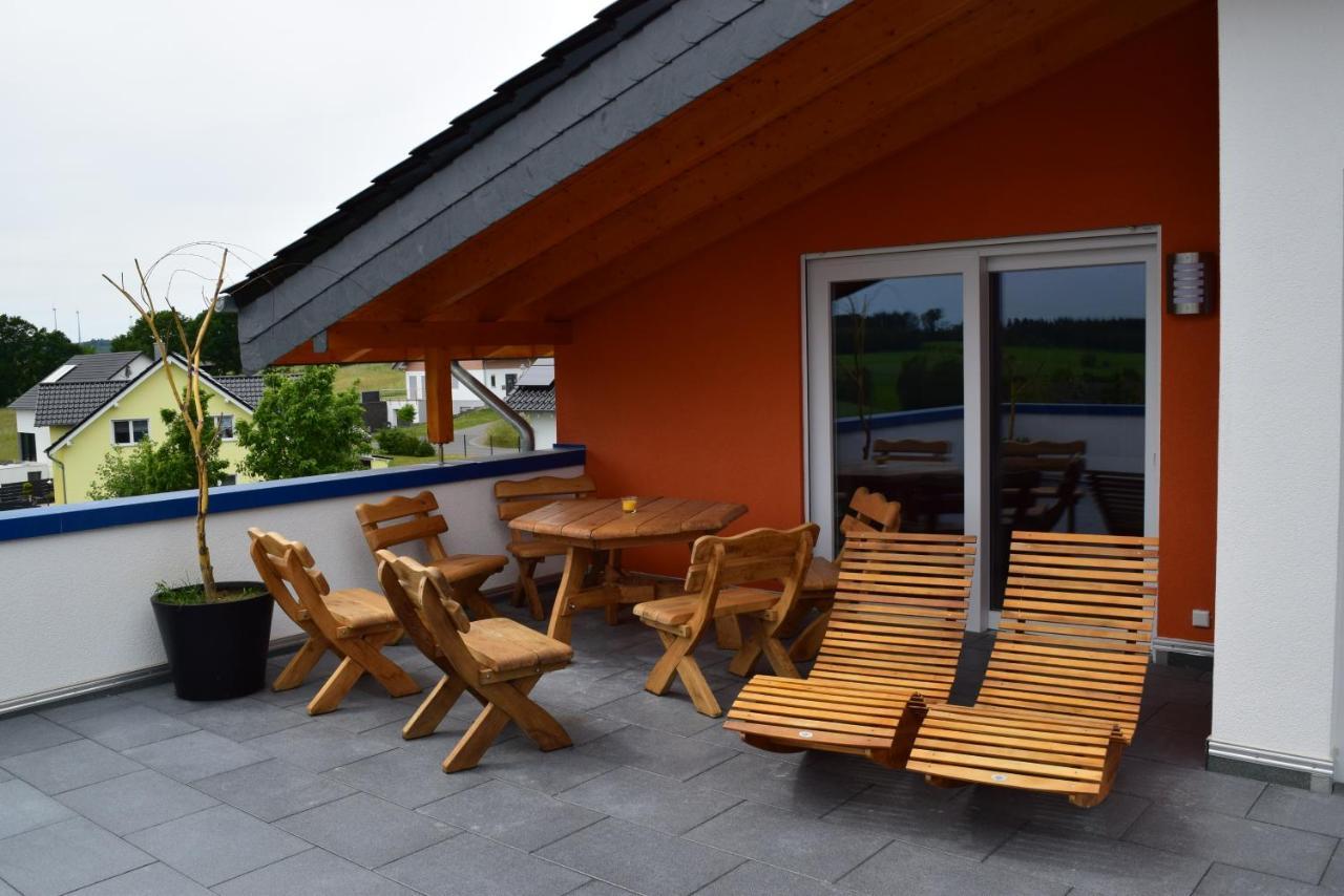 Hunsruecker-Fewo - Die Erlebnishuette - 2 Ferienwohnungen Im Hunsrueck In Unzenberg Gobenhausen Chambre photo